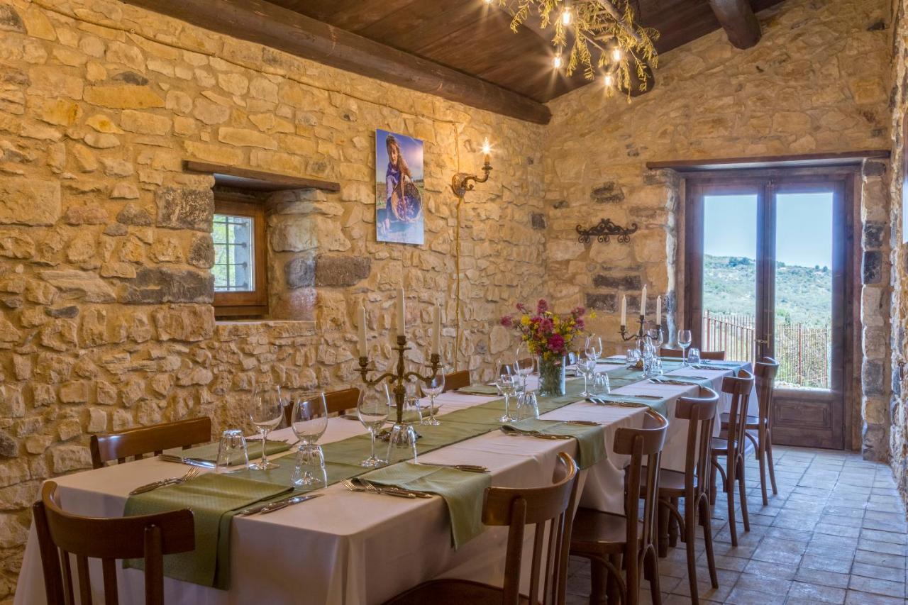 Masseria Fortificata Lo Zafferaneto Buccheri Экстерьер фото