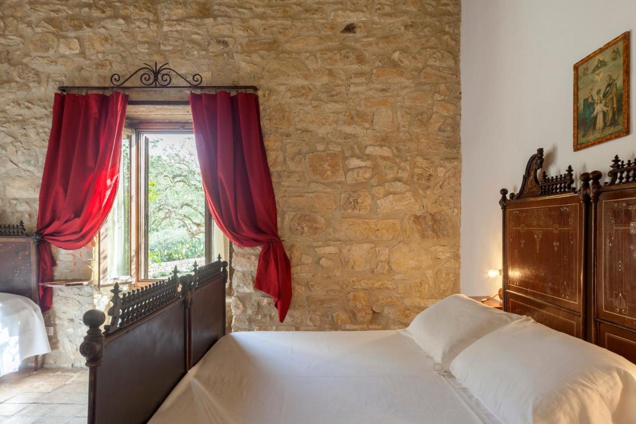 Masseria Fortificata Lo Zafferaneto Buccheri Экстерьер фото